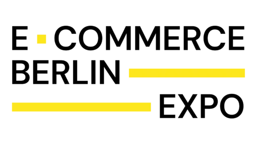 Logo der E-Commerce Berlin Expo mit schwarzem Text und gelben Linien auf weißem Hintergrund.