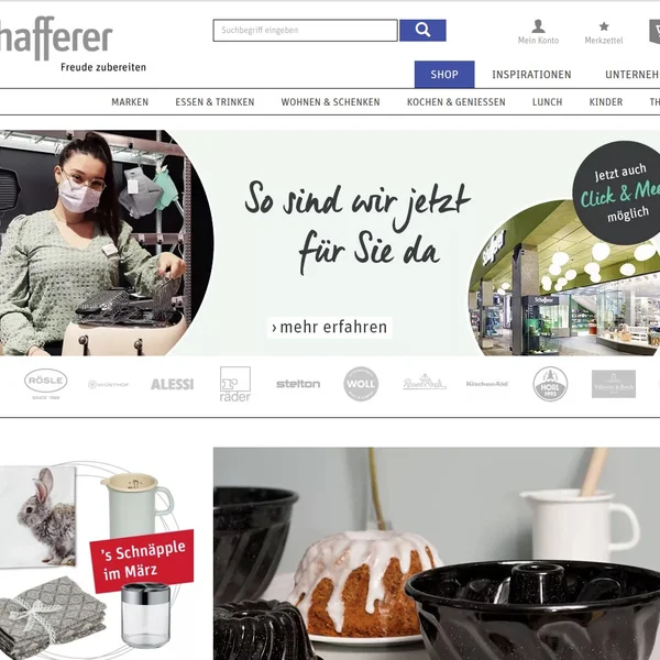 Startseite eines Onlineshops mit einer Frau mit Maske, verschiedenen Waren und Aktionshinweisen.