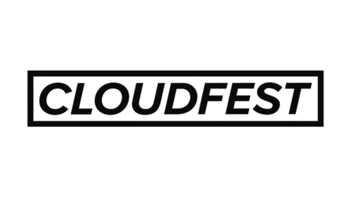 Schwarzes CloudFest-Logo in Großbuchstaben, umrahmt von einem rechteckigen Rahmen auf weißem Hintergrund.